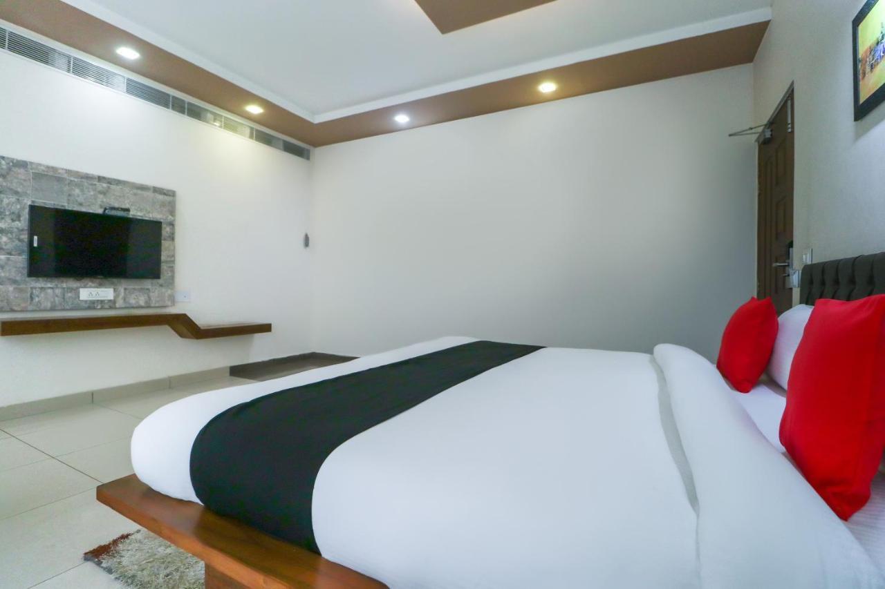 Townhouse 765 The Grace Hotel Patiala Exterior photo